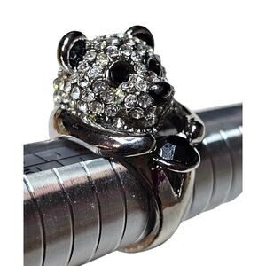 Bear Ring Sz.7.25.‎ Swarovski Element Crystals accents. Fashion Costume jewelry.